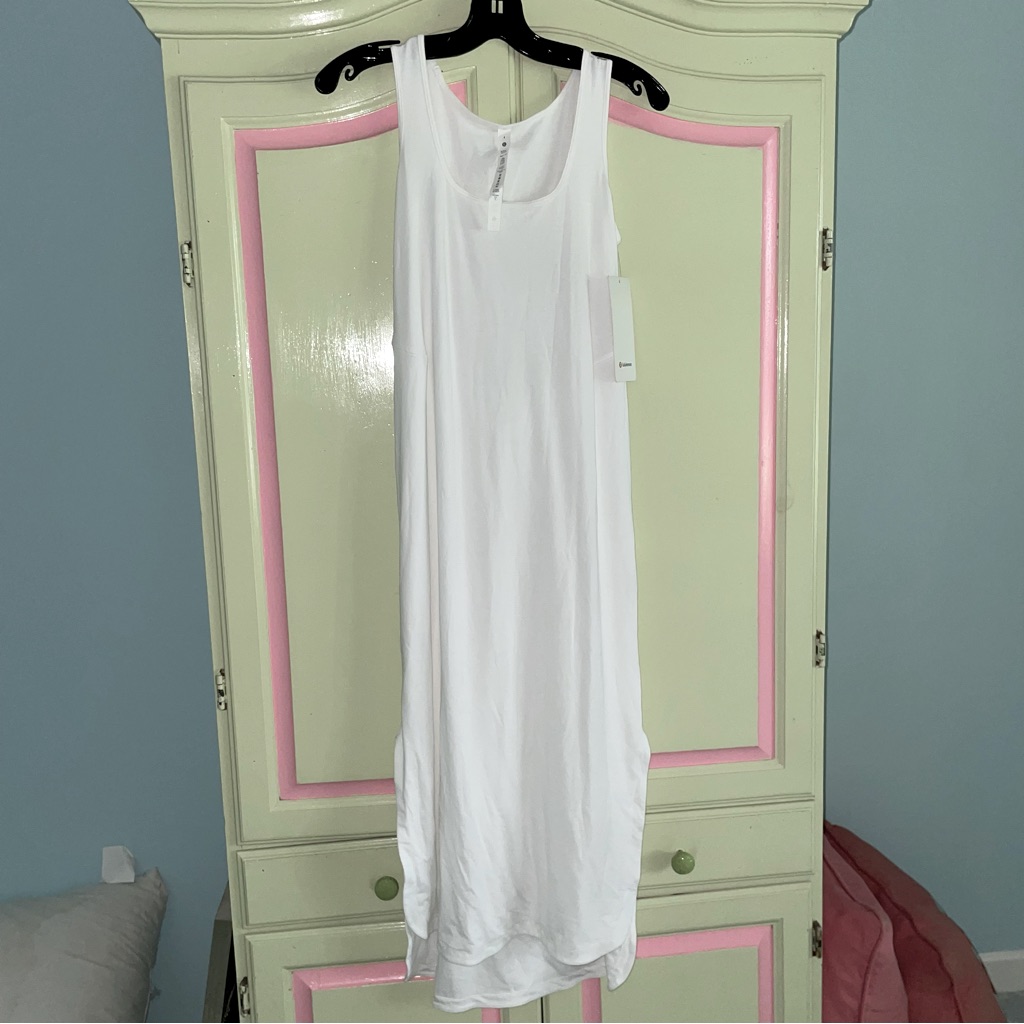 Lululemon Nwt Open Back Midi Size 4